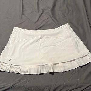 Lululemon skort size 12